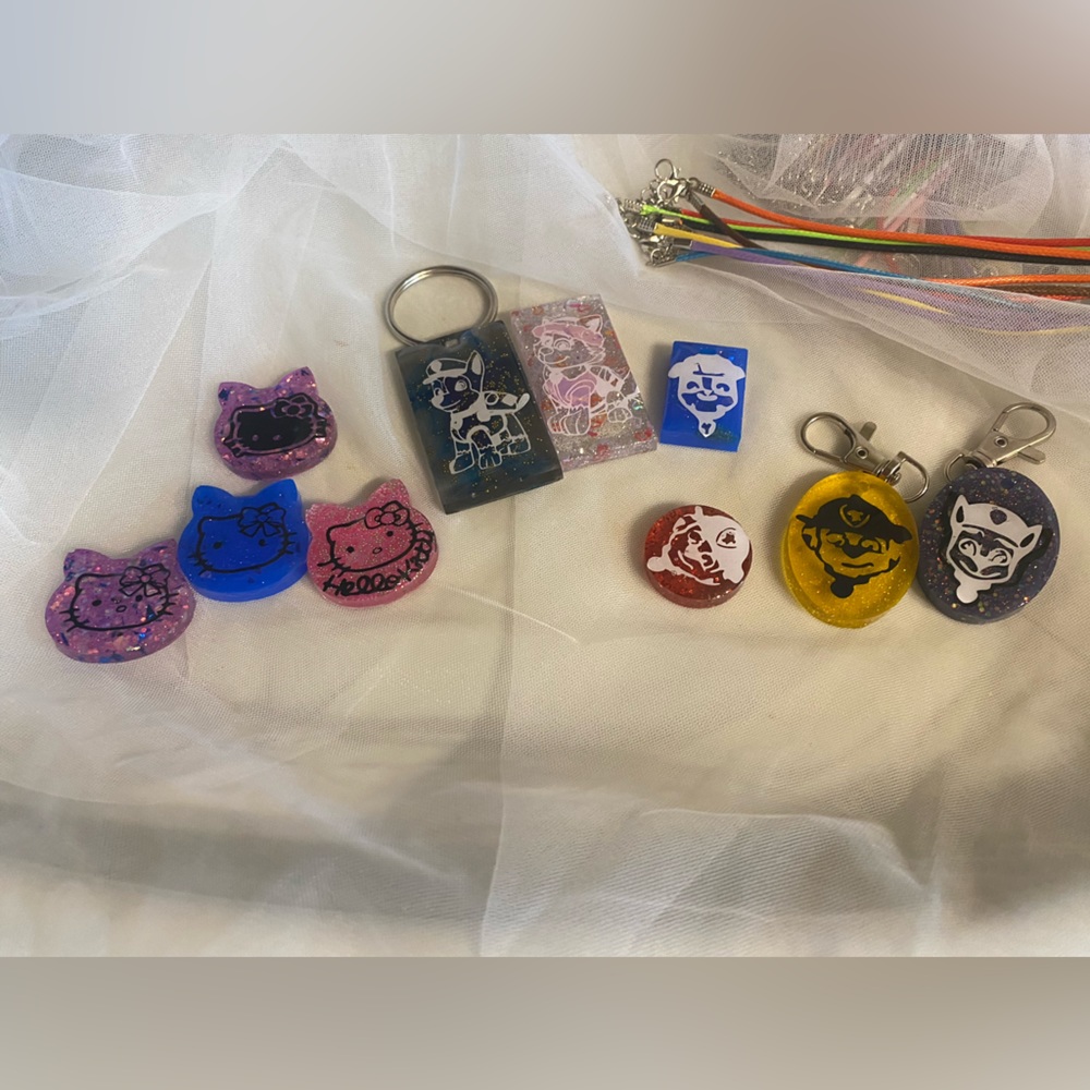Keychains, backpack charms or necklaces